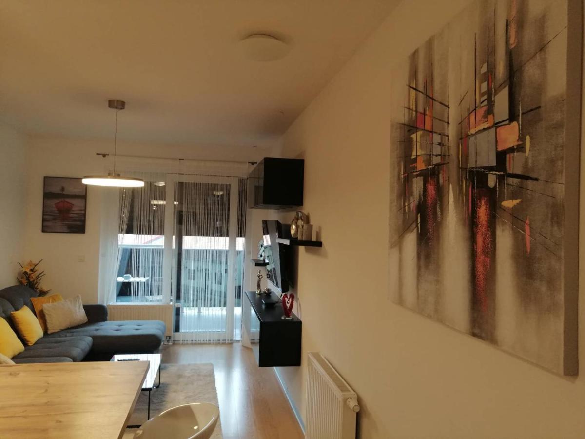 Apartman Natali*** Apartment Varazdin Bagian luar foto